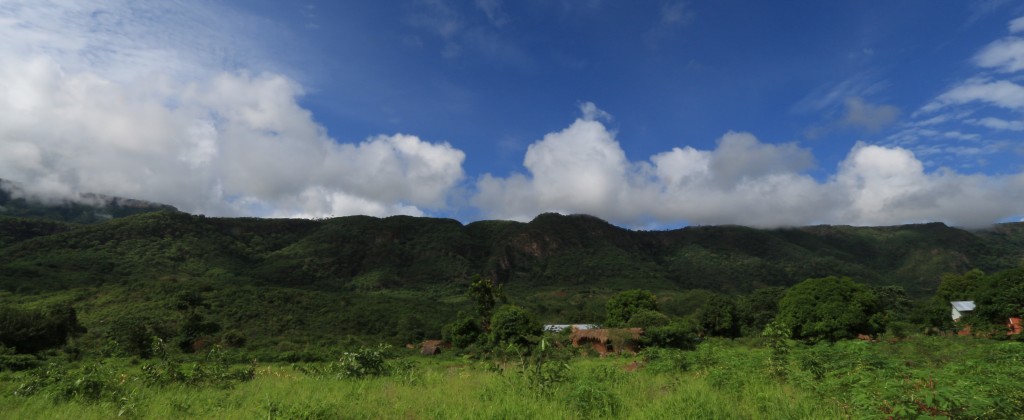 Malawi: rainy season... between the rains 