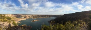 Embalse Rio Limay Argentina