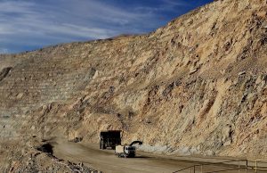 12 T truck & a 250 T mining monster-truck!