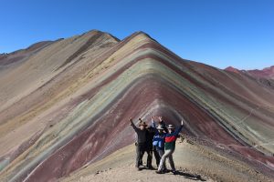 rainbow mountain peru