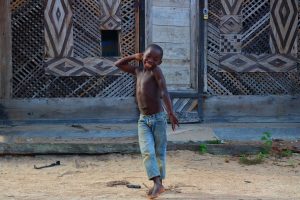 maroon dancer suriname