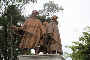 Paramaribo statue