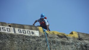 panama canal line worker