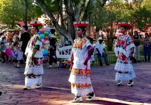 yucatan dancers