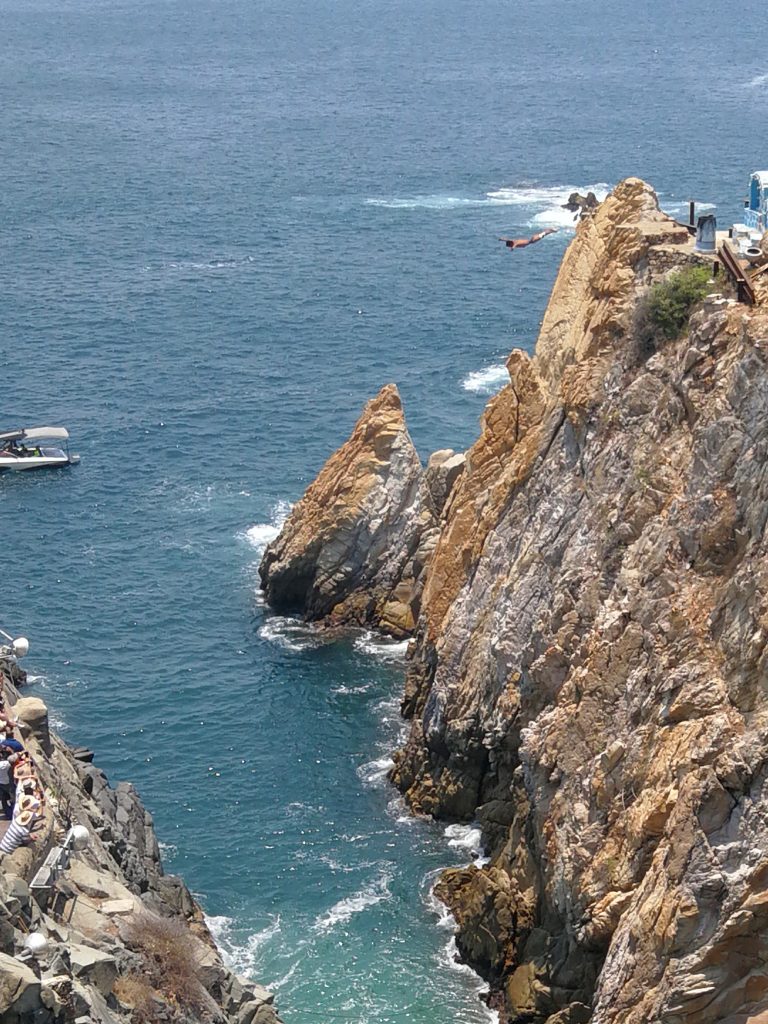 Acapulco cliff divers