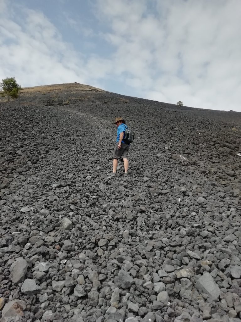 climbing paricutin