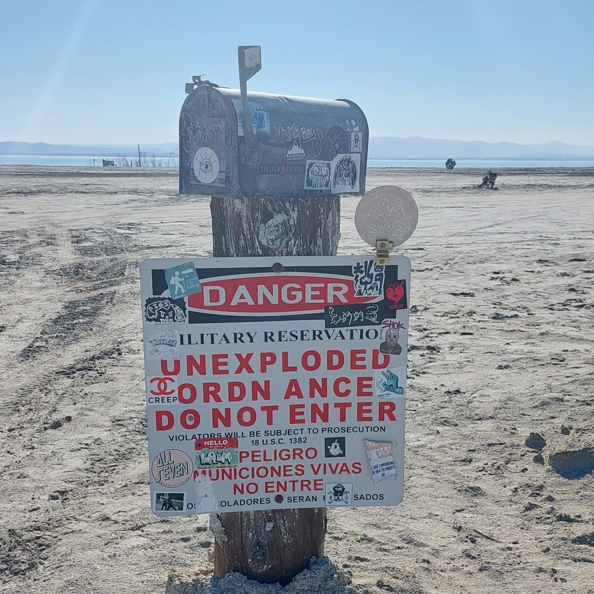 overlanding western usa Bombay Beach